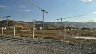 Hastane inşaatından düşen işçi yaralandı