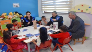 “Hayata Renk Verelim” projesi ile miniklere güvenlik kuralları anlatıldı