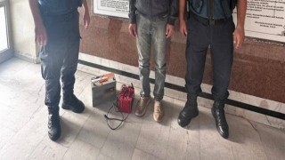 Hırsızlık şüphelisini güvenlik kamerasına takılan görüntüsü yakalattı