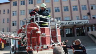 Iğdırda gerçeği aratmayan afet tatbikatı