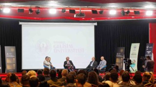 İGÜde, “100. Yılında Cumhuriyet” etkinliği düzenlendi