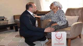 İl Sağlık Müdürü Şenkul, yaşlı çınarları unutmadı