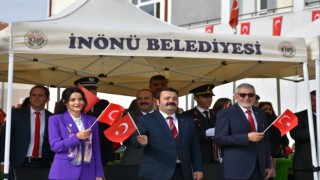 İnönüde Cumhuriyetin 100.ncü yılı coşkuyla kutlandı