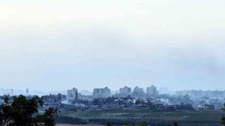 İsrail tankları Gazze sınırında bekletiliyor