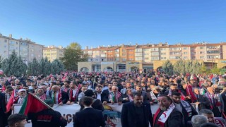 İsraile Büyük Filistin Yürüyüşü ile tepki gösterdi
