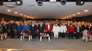 İstanbul Yeni Yüzyıl Üniversitesi Cumhuriyetin 100. yılını düzenlenen törenle kutladı