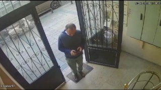 İstanbulda film gibi olay: Kredi çıkartamadı diye bankacıyı boynundan vurdu