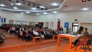 İzmirde ‘Cumhuriyetin 100. Yılı Etkinlikleri konferansı