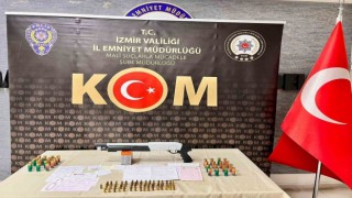 İzmirde gasp çetesi çökertildi: 4 üye gözaltında