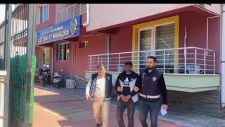 İzmirde hırsızlık şüphelisi şahıs tutuklandı