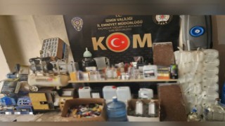 İzmirde kaçakçılık operasyonu: 13 şüpheli hakkında adli işlem