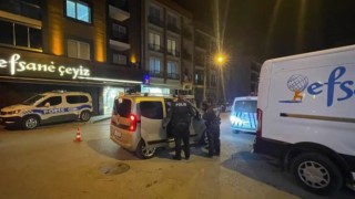 İzmirde polis uygulamalarında 192 aranan şahıs yakalandı