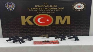 İzmirde silah tacirlerine baskın
