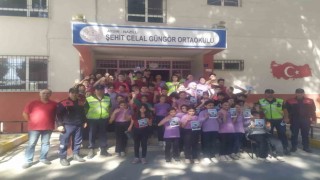 Jandarma ekipleri emniyet kemerinin önemini anlattı