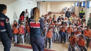 Jandarma ekiplerinden 68 öğrenciye eğitim
