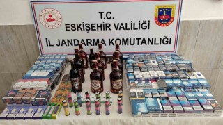 Jandarma tarafından kaçak sigara ve alkol operasyonu düzenlendi