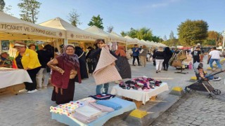 Kadınların el emeği sokağına yoğun ilgi