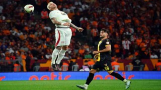 Kafa vuruşu futbolcularda alzaymır riskini 2 kat artırıyor