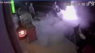 Kağıthanede seyir halindeki motosiklet alev topuna döndü