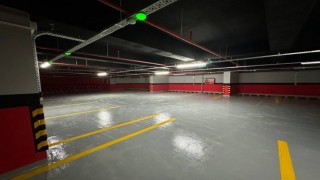 Kağıthanede yeni kapalı otopark ve pazar yeri hizmete açıldı