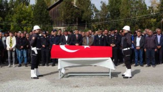 Kalp krizinden hayatını kaybeden polis Uşakta toprağa verildi