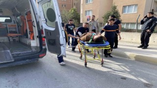 Kamyonlardan dökülen çamur nedeniyle aynı yerde 5 kaza meydana geldi