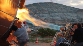 Kapadokyada sıcak hava balonlarına yağmur engeli