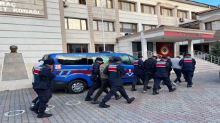 Kastamonuda uyuşturucu ile yakalanan iki şahıs tutuklandı