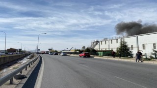 Kayseride fabrika yangını: Ekipler müdahale ediyor