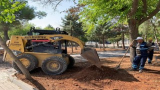 Kiliste parklar refüj ve bulvarların bakımları sürüyor