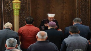Kırşehirde tüm camilerde hayatını kaybeden Filistinliler için gıyabi cenaze namazı kılındı