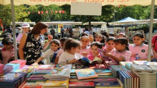 Kitap Kafelerden, Efeler Kitap Günlerine