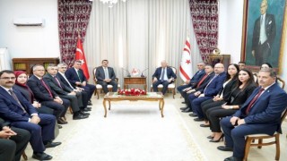 KKTC Başbakanı Üstel: “Türkiye ile iyi ilişkilerimiz sayesinde eğitimde sıkıntı yaşadığımız konuları birer birer aşıyoruz”