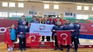 Kocasinan Masa Tenisi hem bayan hem erkek takımı şampiyon oldu