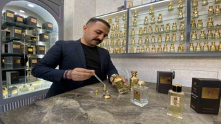 Kokulara olan tutkusu onu uzman yaptı