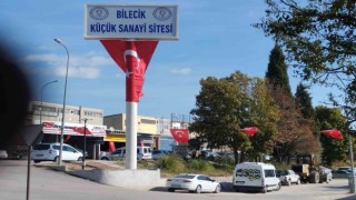 Küçük Sanayi Sitesi Türk bayraklarıyla donatıldı