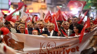 Küçükçekmecede Cumhuriyetin 100. yılı coşkuyla kutlandı