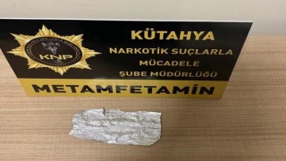 Kütahyada 2 uyuşturucu satıcısı tutuklandı