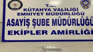 Kütahyada bir kişinin üzerinde uyuşturucu bulundu