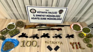 Kütahyada darp ve silahla tehdit olayına karışan 8 kişi gözaltına alındı