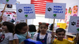 Mamakta çocuklara hayvan sevgisi aşılanıyor