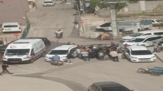 Mardinde hafif ticari aracın çarptığı yaya yaralandı