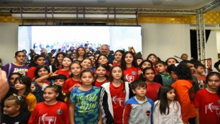 Menemende eğitime destek: Her öğrenciye bin TL destek