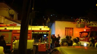 Menteşede çıkan yangın korkuttu