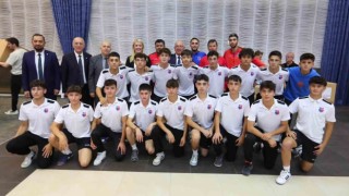 Merkezefendiden amatör spor kulüplerine 1 milyon 500 bin liralık destek