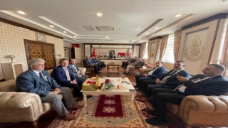 MHPden “Her minareye bir bayrak, her minareye bir sancak” kampanyası