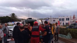 Midibüs karşı şeride geçti: 4 yaralı