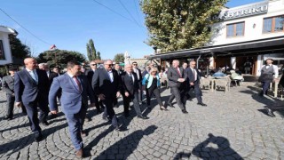 Milli Savunma Bakanı Güler, Türkiyenin Prizren Başkonsolosluğunu ziyaret etti