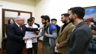 Milli Savunma Bakanı Yaşar Güler, Şırnak ve Hakkarili gençlerle buluştu