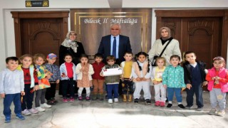 Minikler Gazzeli kardeşlerini unutmadı